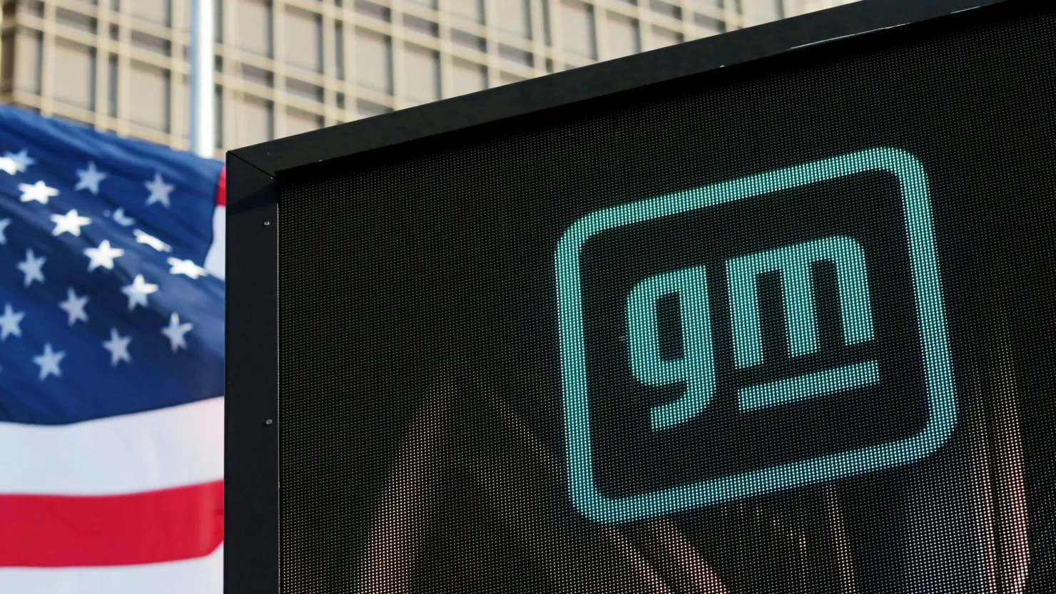 GM lays off 1000 employees